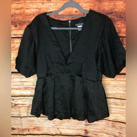 Black Top - Picture 4 of 16